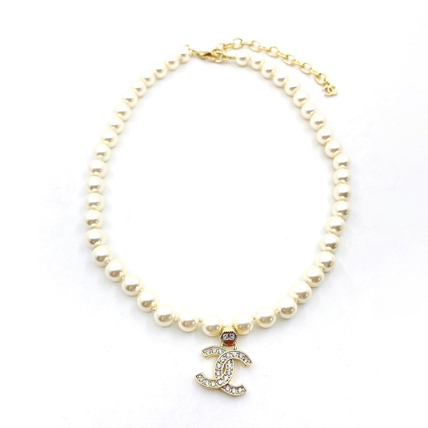 18K  Chanel Diamonds Pearls Necklace