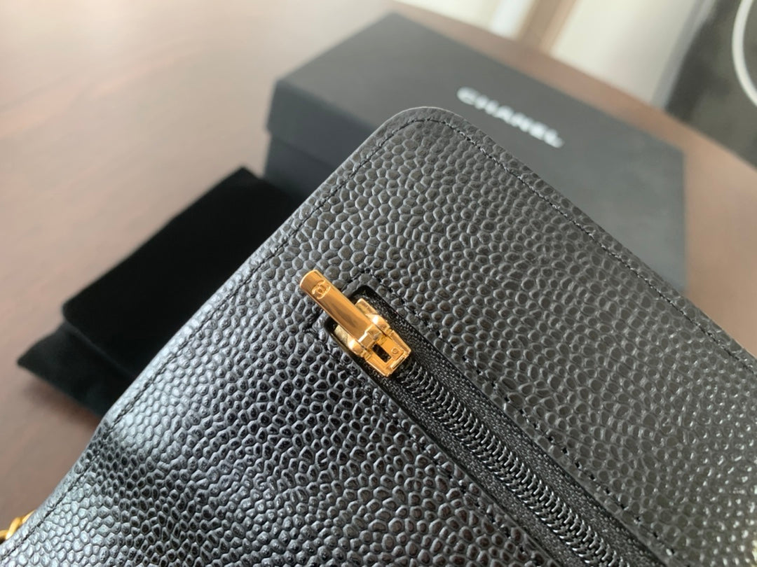 CHANEL WOC 19CM BLACK CAVIAR GOLD HARDWARE