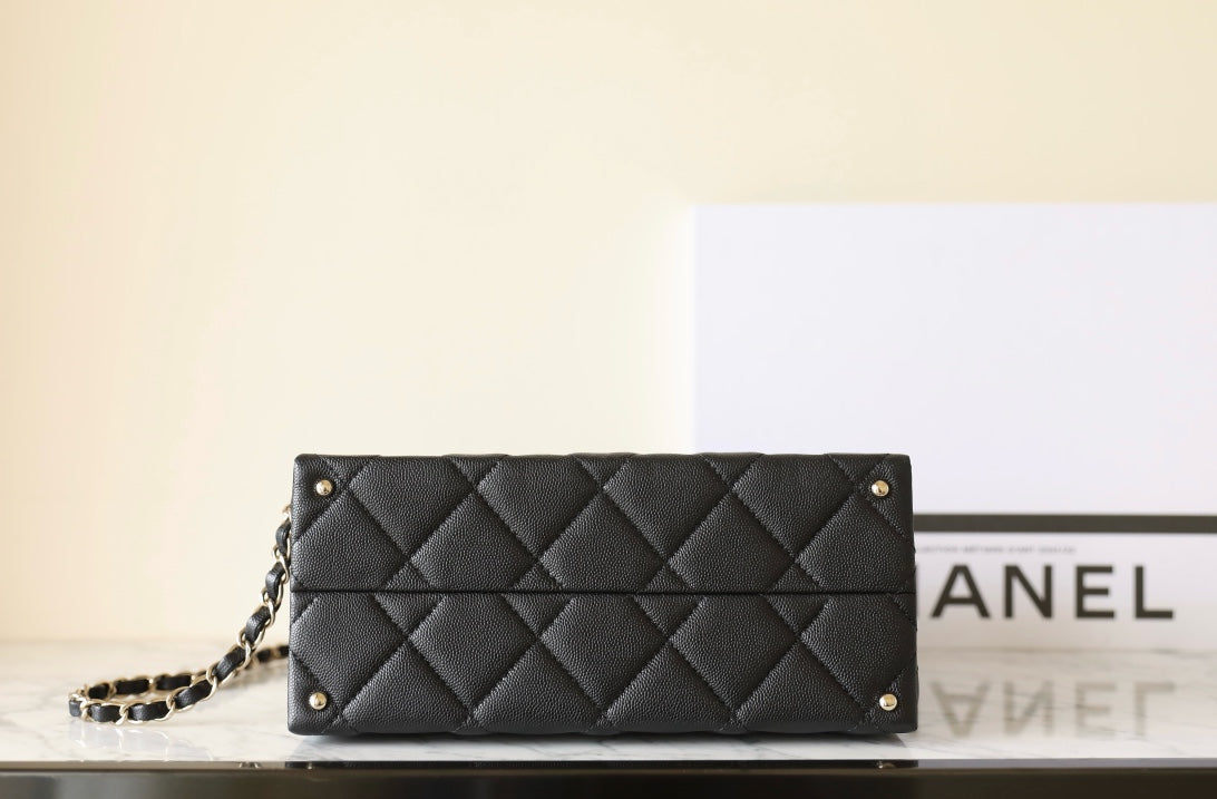 CHANEL 25S FLAP BAG 25 CM IN BLACK LAMBSKIN WITH GOLD HARDWARE