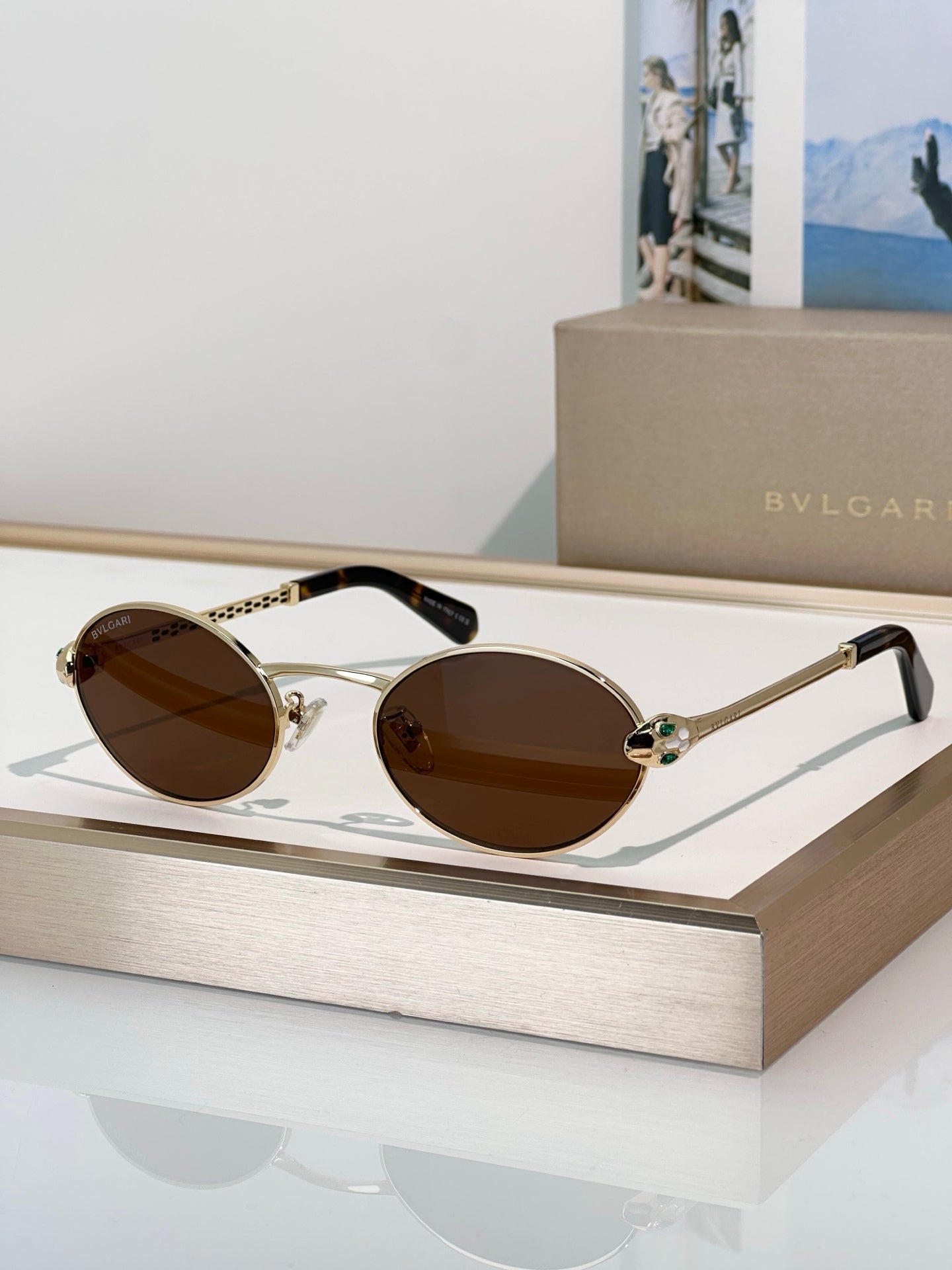 Premium Unisex Oval Sunglasses