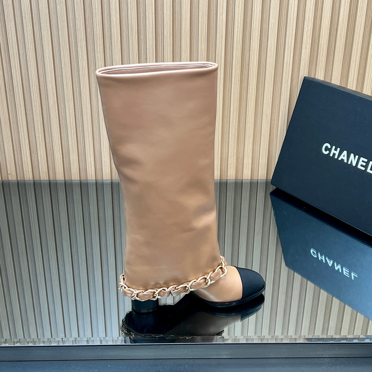 CHANEL 25S KNEE-HIGH HEELED BOOTS 65MM IN BEIGE CALFSKIN GOLD HARDWRE