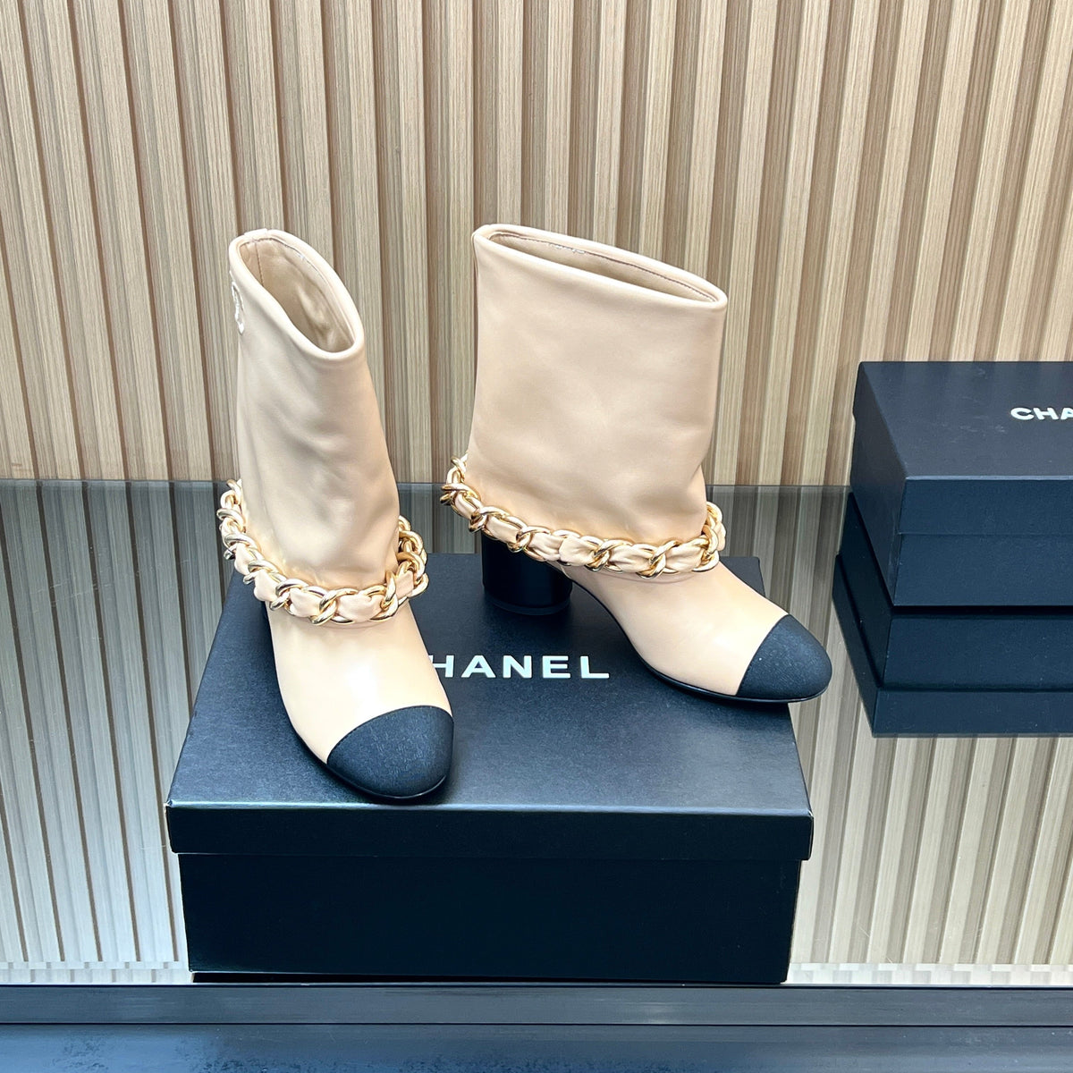 CHANEL 25S LOW BOOTS 65MM IN BEIGE CALFSKIN GOLD HARDWARE