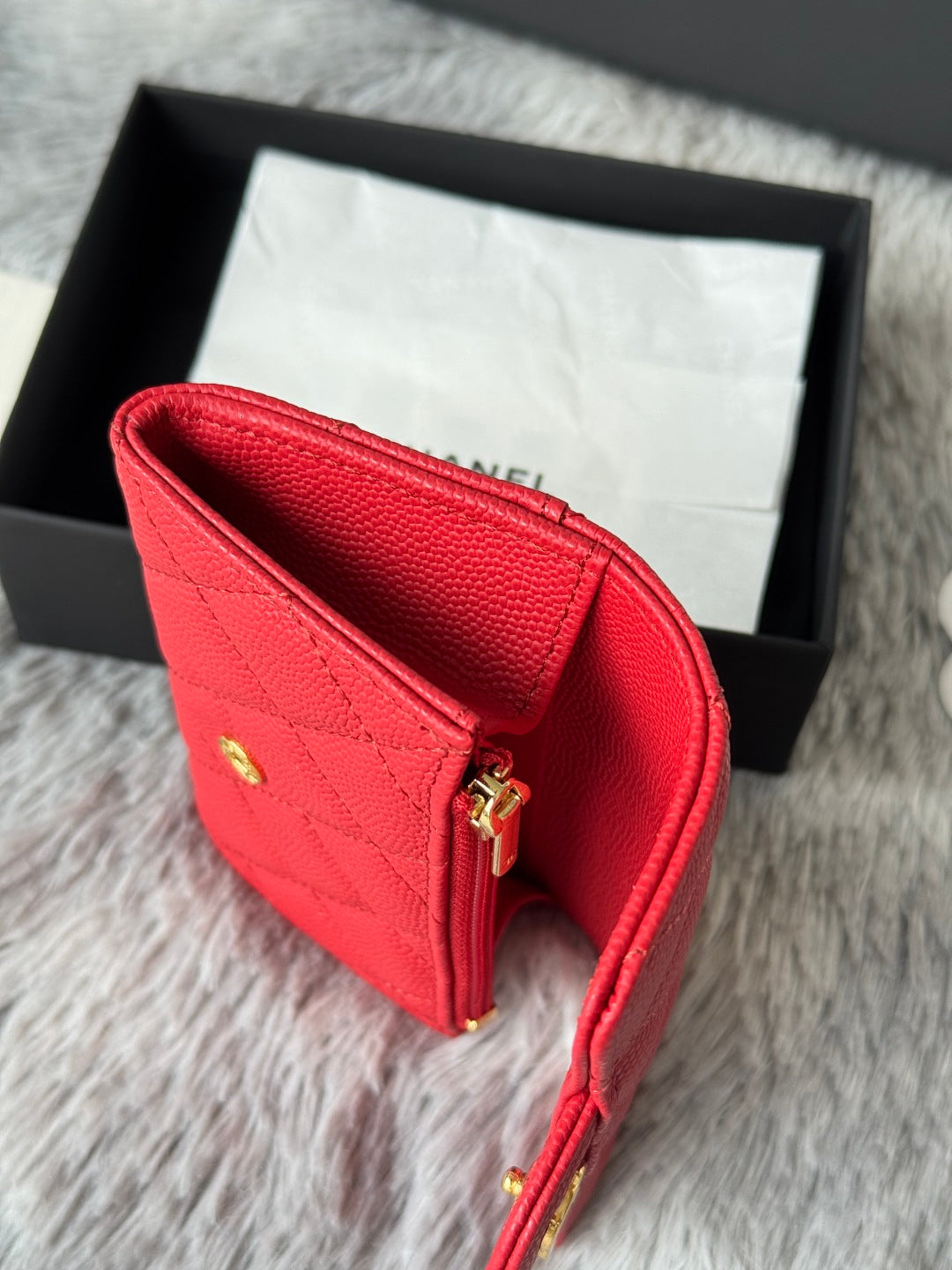 CHANEL 25S CLASSIC FLAP CARD HOLDER 11 IN RUBY RED CAVIAR GOLD HARDWARE