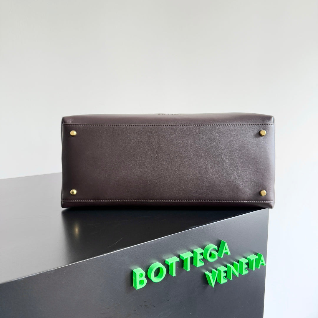 MEDIUM CIAO CIAO 34 IN BROWN CALFSKIN