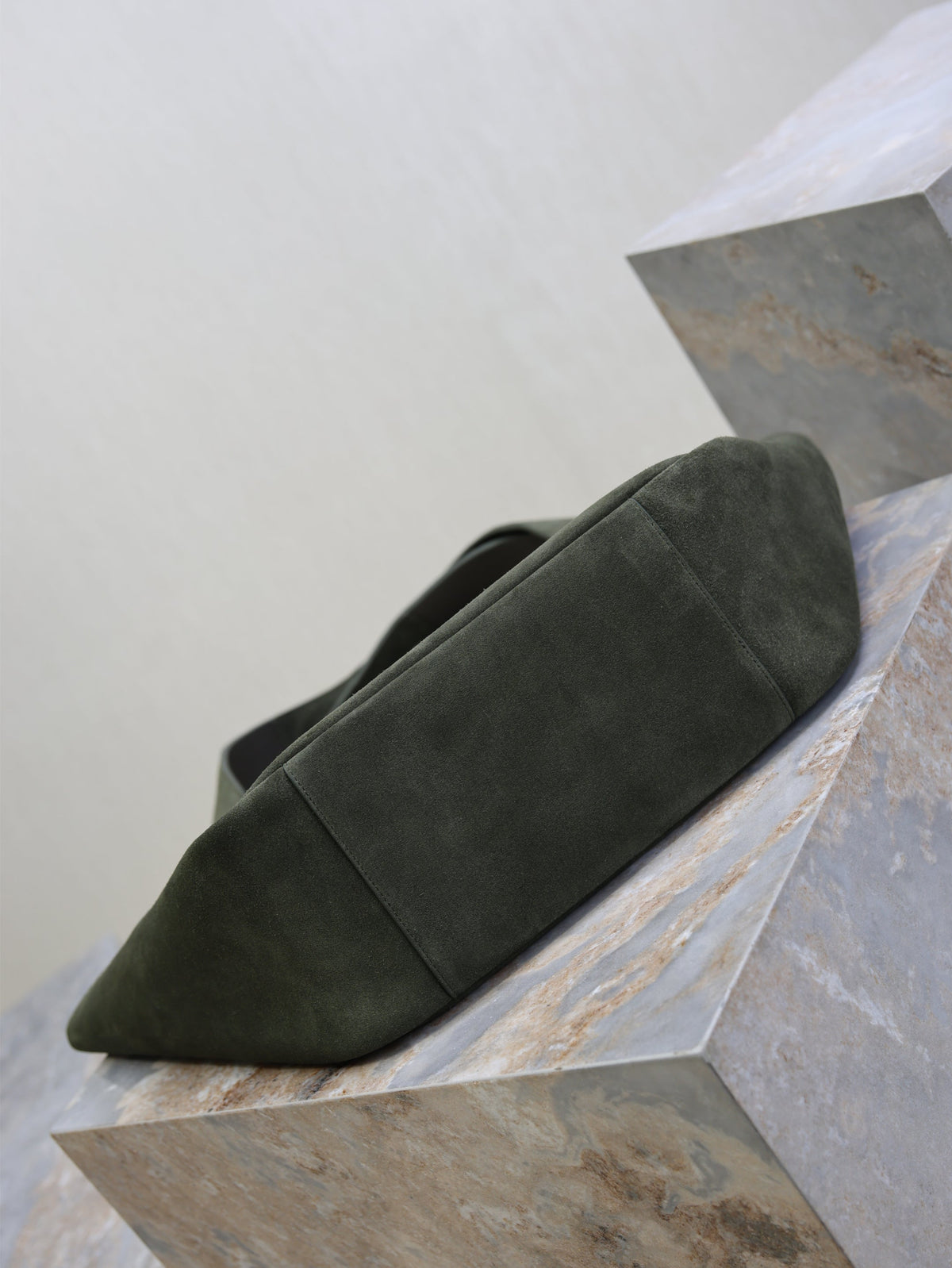 YSL 25S LE 5 À 7 BEA 50 IN DARK OLIVE SUEDE GOLD HARDWRE