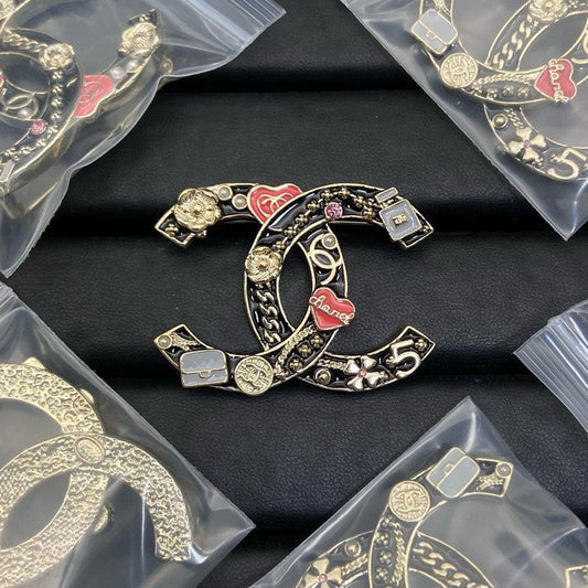 18K  Chanel Black & Red Heart Brooch