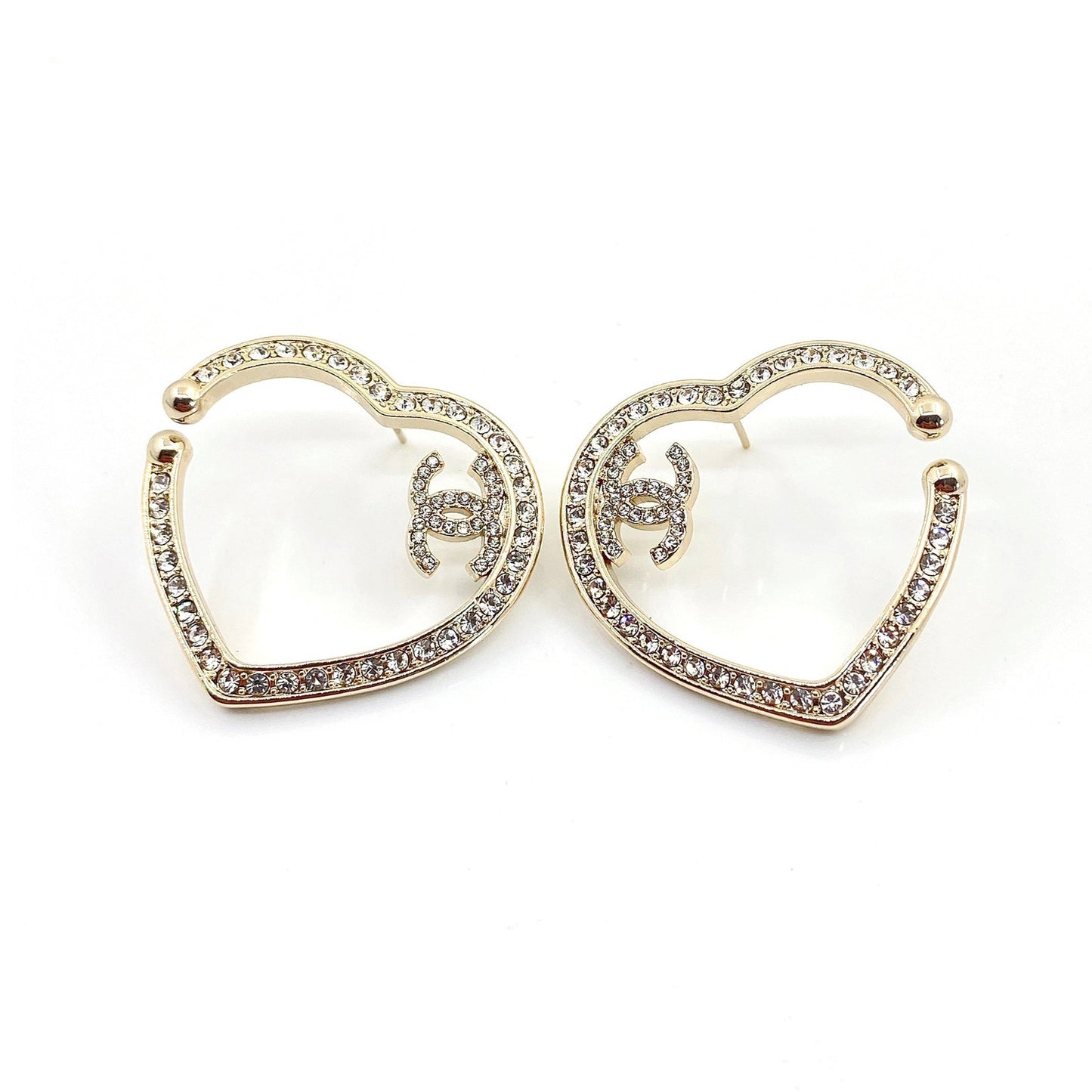 18K Chanel Diamond Heart Earrings