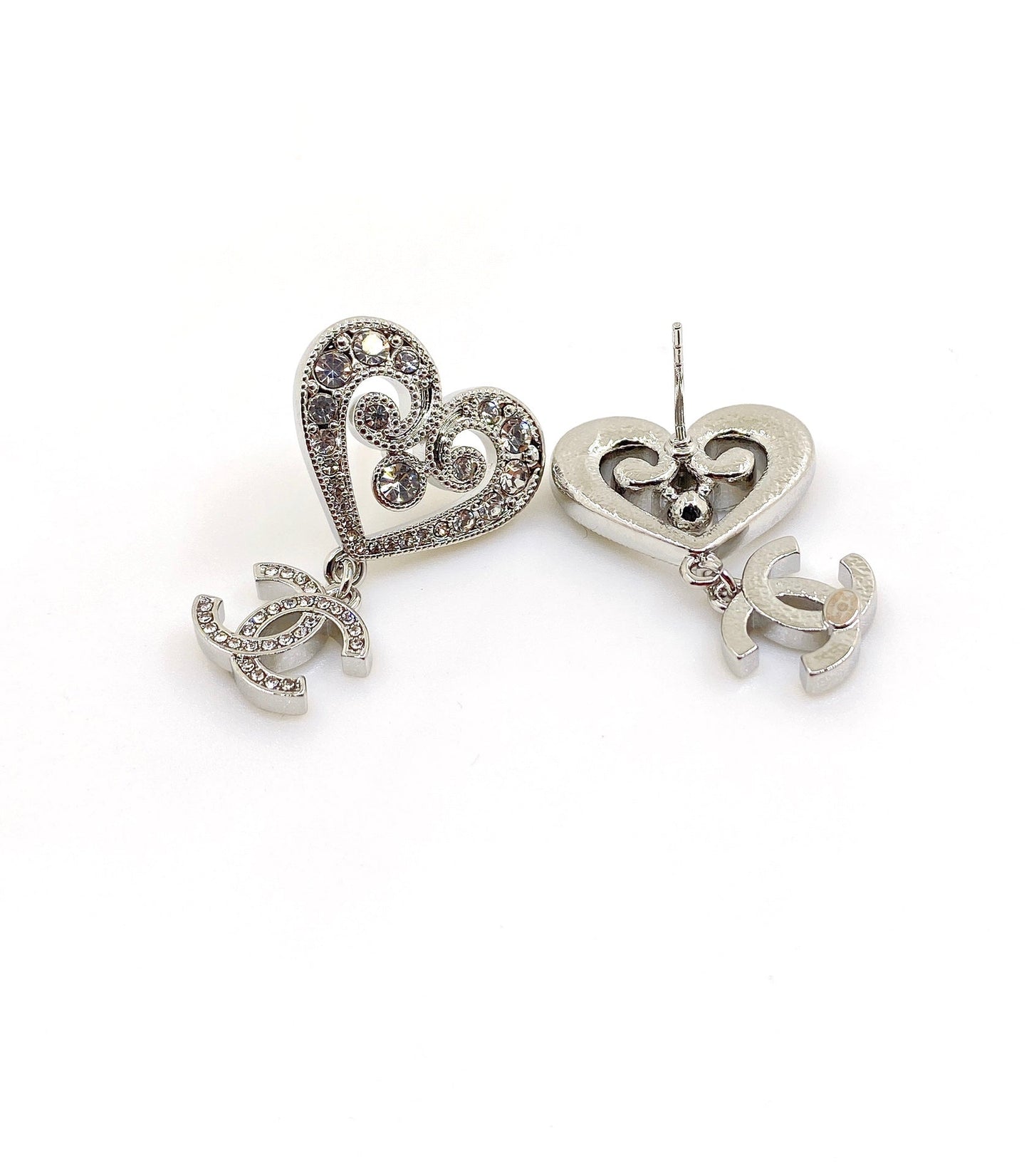 18K Chanel Heart Diamond Earrings
