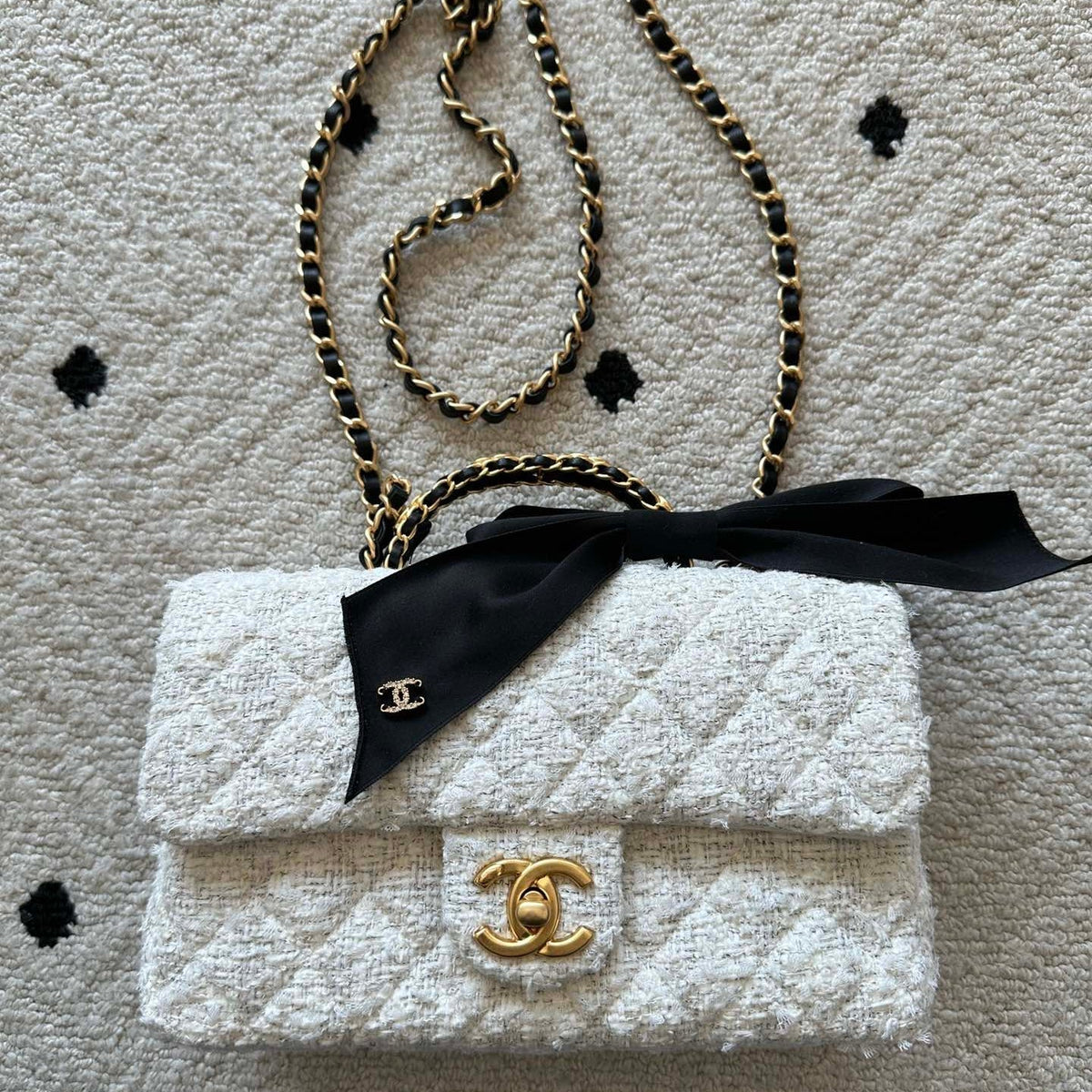 CHANEL 25S MINI FLAP BAG 23 IN CREAM WHITE TWEED WITH GOLD HARDWARE