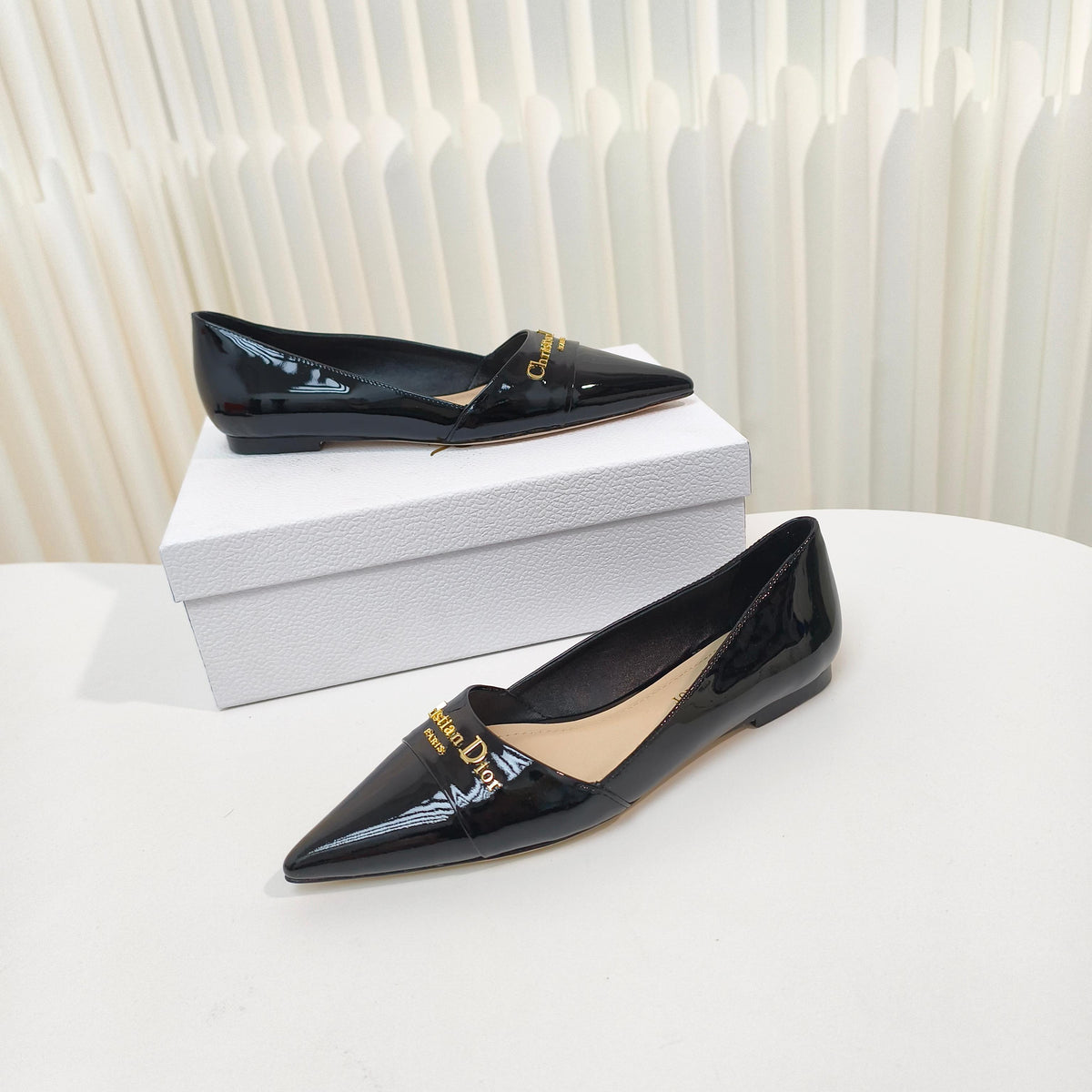 DIOR POINTED BALLET FLATS 25S IN BLACK GLOSSY LEATHER WITH GOLD HARDWARE