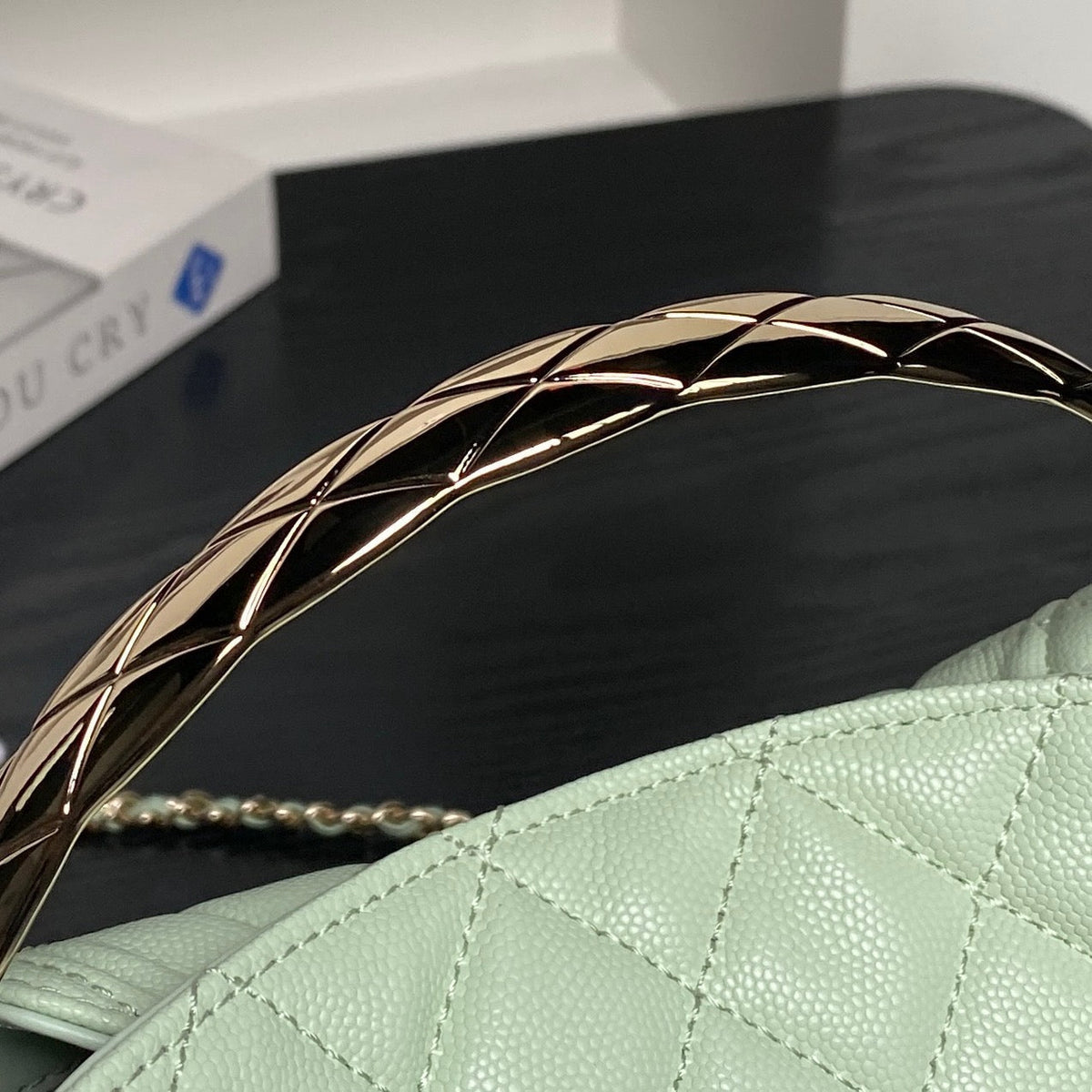CHANEL 25S COCO CRUSH HANDLE BAG 19 IN LIGHT GREEN CAVIAR LEATHER