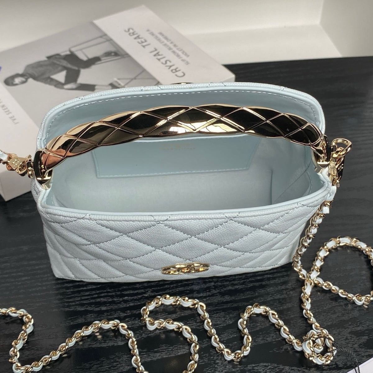 CHANEL 25S COCO CRUSH HANDLE BAG 19 IN LIGHT BLUE CAVIAR LEATHER