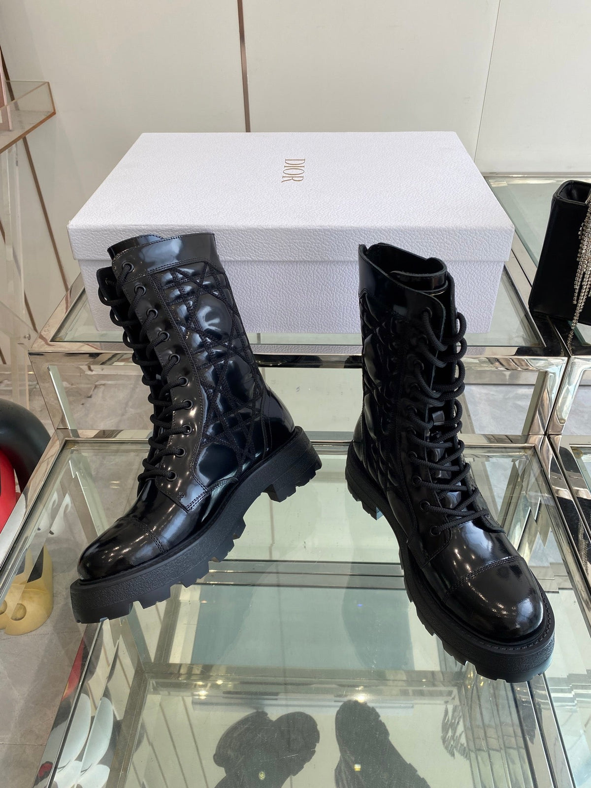 DIOR 25S D-UNIT ANKLE BOOT IN BLACK QUILTED CANNAGE CALFSKIN