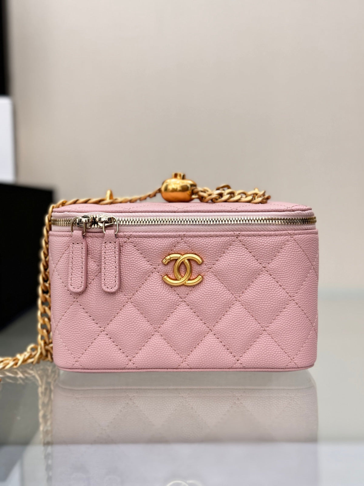 CHANEL 25S MINI VANITY BAG 16 CM IN LIGHT PINK LAMBSKIN WITH GOLD HARDWARE