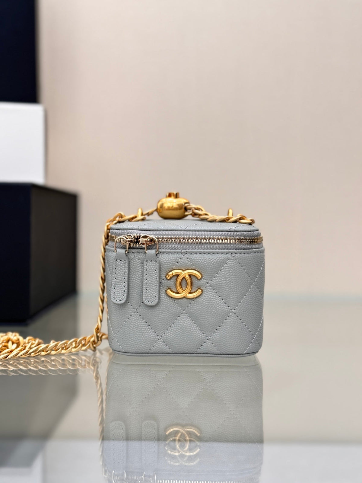CHANEL 25S MINI VANITY BAG 11 CM IN GREY LAMBSKIN WITH GOLD HARDWARE