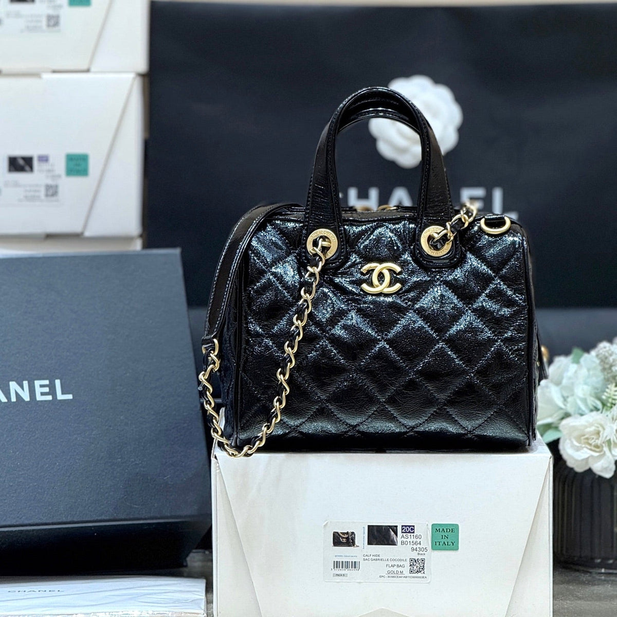 CHANEL 25S SMALL BOWLING BAG 21 IN BLACK CALFSKIN GOLD HARDWARE