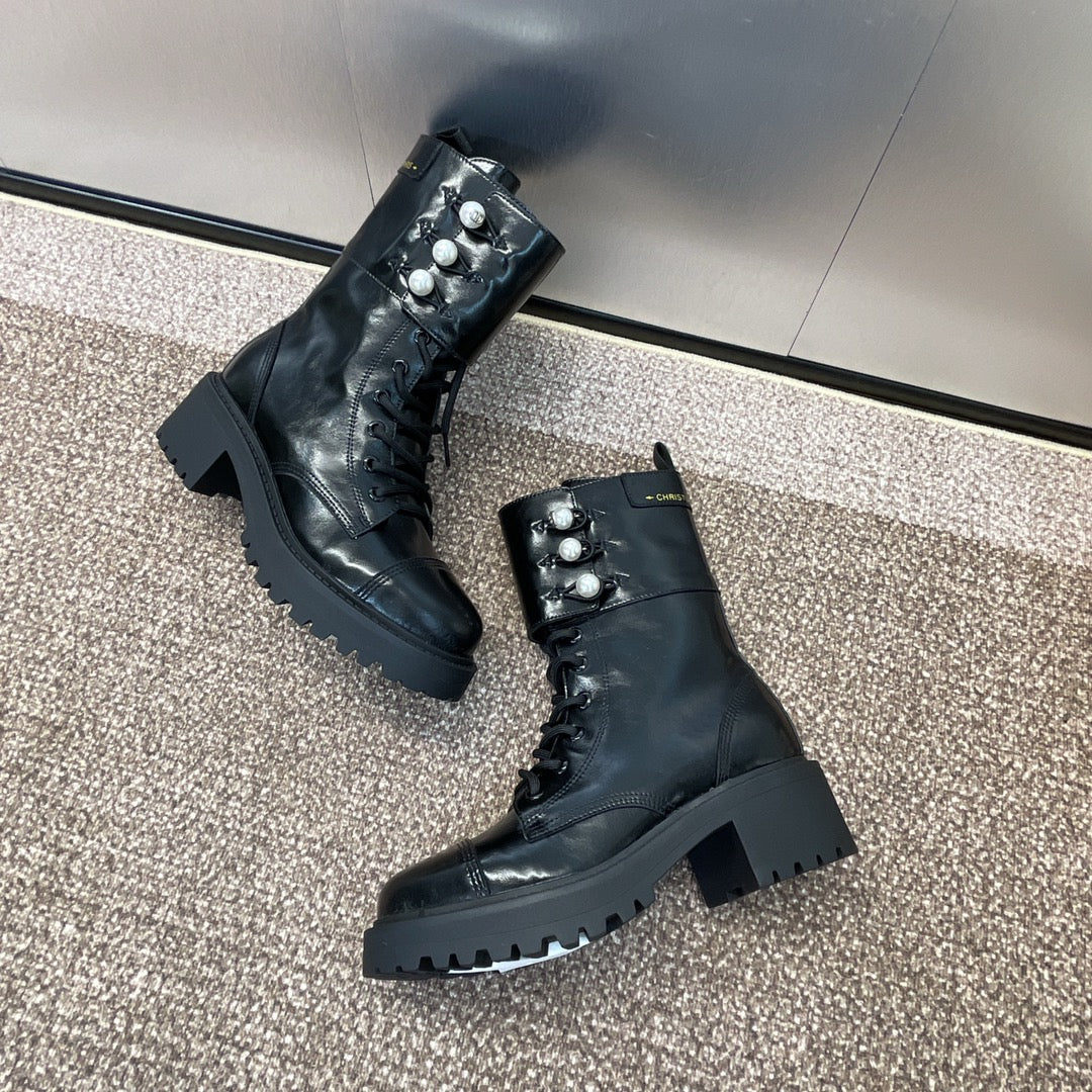 DIOR 25S D-STRIKE LACE-UP PUNK BOOTS 30MM IN BLACK CALFSKIN