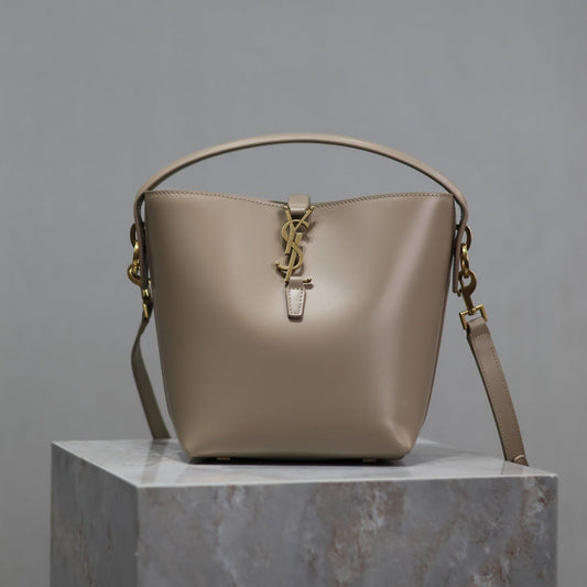 YSL 25S LE 37 BUCKET 20 IN BEIGE CALFSKIN GOLD HARDWRE