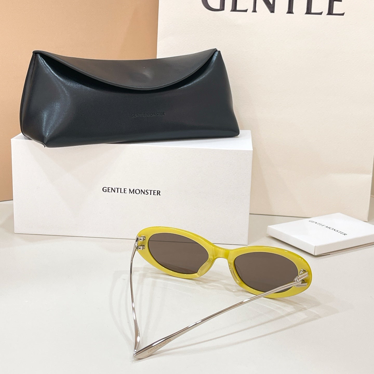 GENTLE MONSTER Sunglasses-ORA